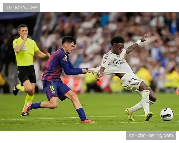 官方确认:巴萨中场核心佩德里因腿筋受伤将缺席四周 官方确认:巴萨中场核心佩德里因腿筋受伤将缺席四周